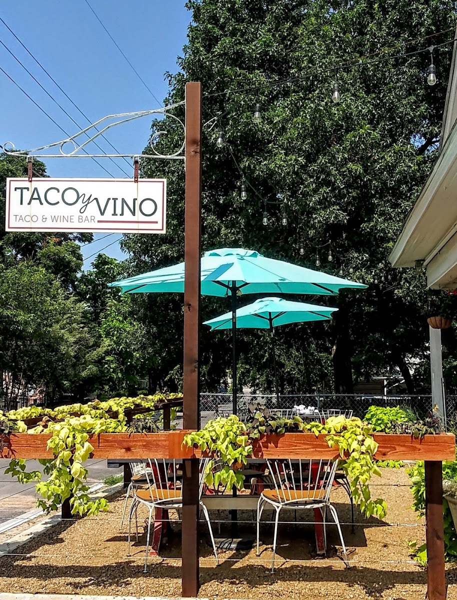 Taco Y Vino